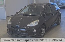 toyota aqua 2014 -TOYOTA--AQUA NHP10-6317872---TOYOTA--AQUA NHP10-6317872-