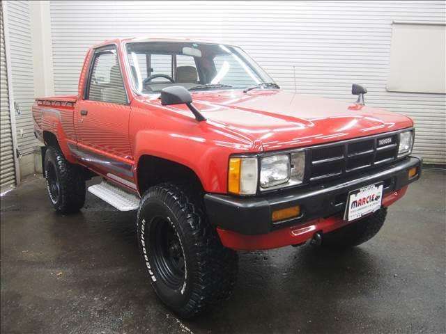 toyota hilux 1985 0302951A20180705D002 image 2