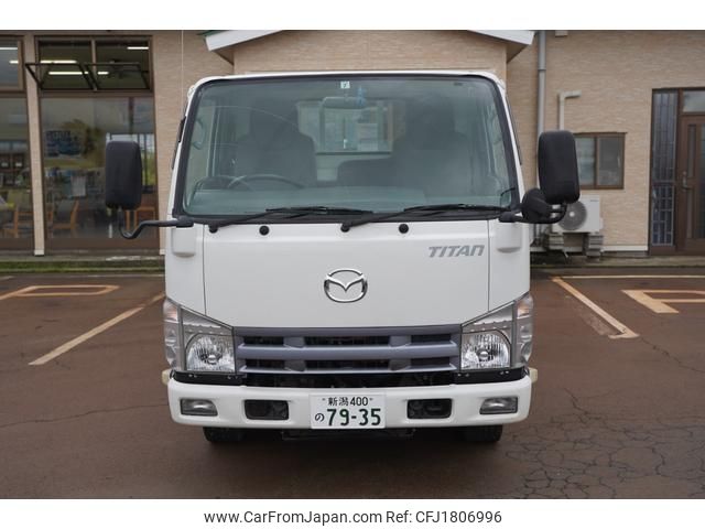 mazda titan 2014 CFJ1806996 image 2