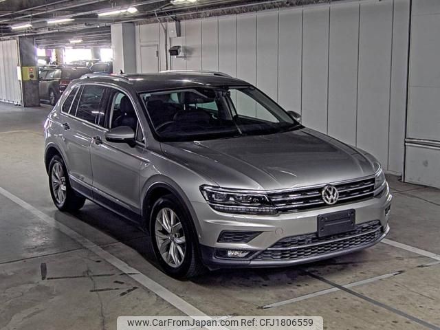 volkswagen tiguan 2018 CFJ1806559 image 1