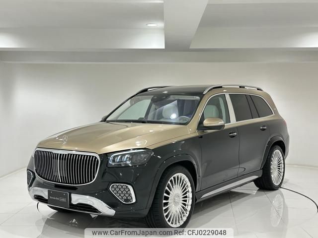 mercedes-benz gls-class 2023 quick_quick_7AA-167987_W1N1679871B045587 image 1