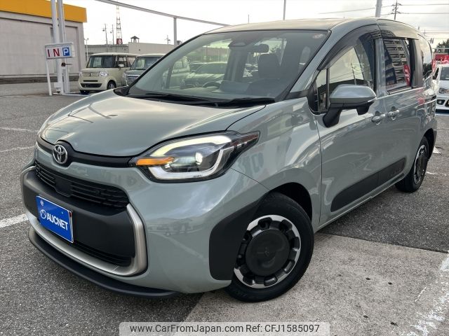 toyota sienta 2023 CFJ1585097 image 1