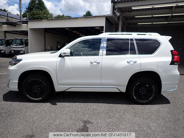 toyota land-cruiser-prado 2021 25410810 image 2