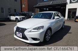 lexus is 2015 CFJ1664761