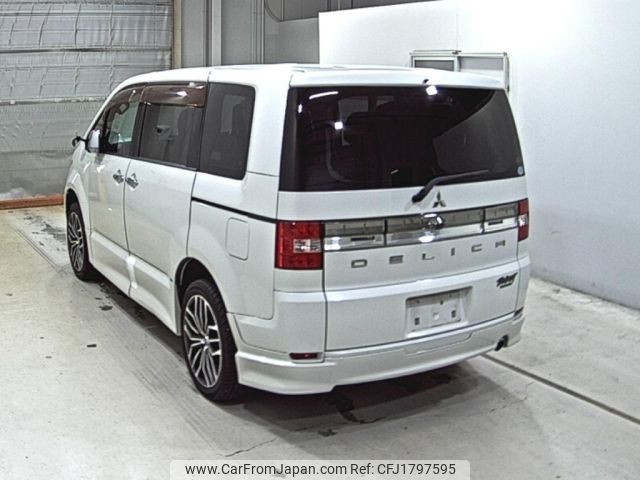 mitsubishi delica-d5 2010 CFJ1797595 image 2