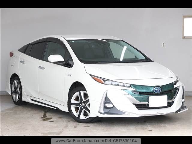 toyota prius-phv 2017 -TOYOTA--Prius PHV DLA-ZVW52--ZVW52-3019950---TOYOTA--Prius PHV DLA-ZVW52--ZVW52-3019950- image 2