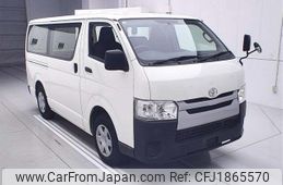 toyota regiusace-van 2016 CFJ1865570