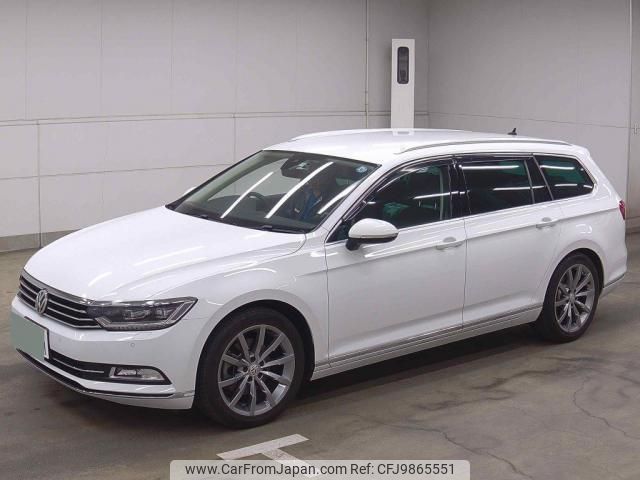 volkswagen passat-variant 2017 quick_quick_DBA-3CCZE_WVWZZZ3CZJE022380 image 2