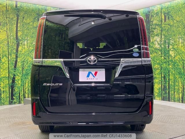 toyota esquire 2018 CFJ1433608 image 2