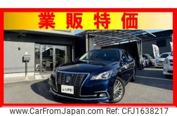 toyota crown 2017 CFJ1638217