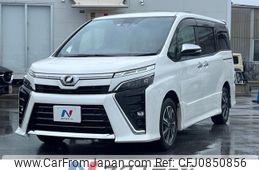 toyota voxy 2019 quick_quick_ZRR80W_ZRR80-0562001