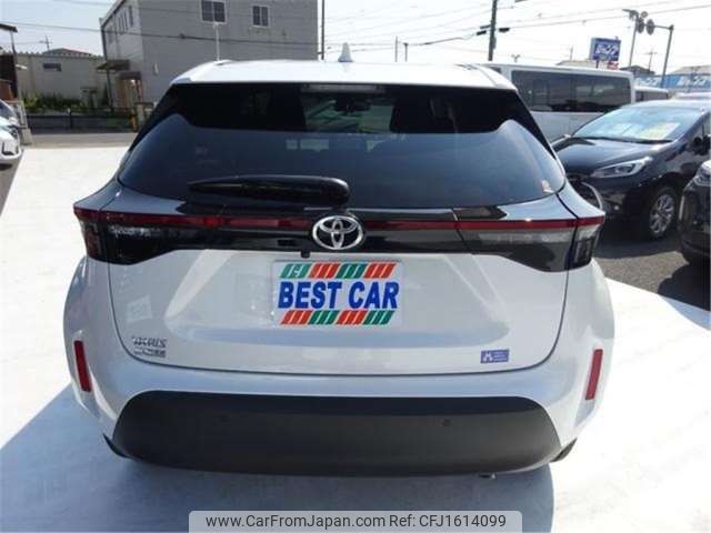 toyota yaris-cross 2024 CFJ1614099 image 2