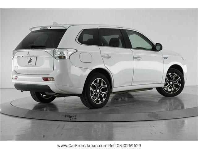 mitsubishi outlander-phev 2015 -MITSUBISHI--Outlander PHEV DLA-GG2W--GG2W-0108231---MITSUBISHI--Outlander PHEV DLA-GG2W--GG2W-0108231- image 2