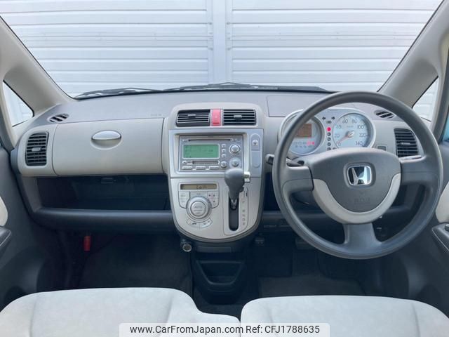honda life 2006 CFJ1788635 image 2