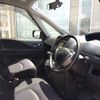 nissan serena 2013 CFJ1568555 image 7
