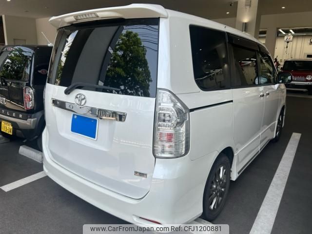 toyota voxy 2012 -TOYOTA--Voxy DBA-ZRR70W--ZRR70-0524630---TOYOTA--Voxy DBA-ZRR70W--ZRR70-0524630- image 2