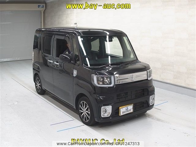 toyota pixis-mega 2021 -TOYOTA--Pixis Mega LA700A-0035043---TOYOTA--Pixis Mega LA700A-0035043- image 1