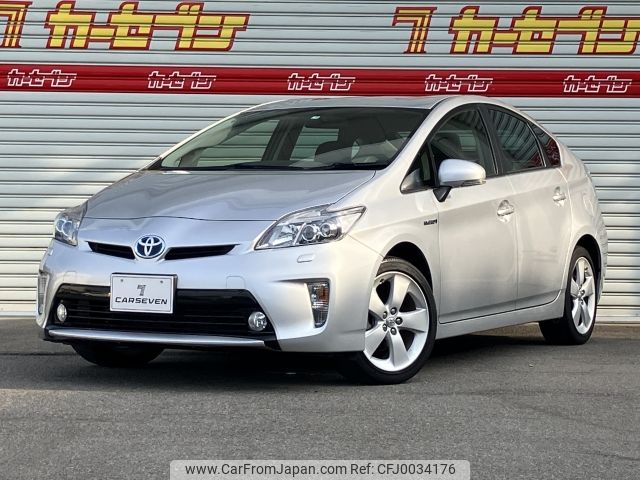 toyota prius 2013 -TOYOTA--Prius DAA-ZVW30--ZVW30-5677323---TOYOTA--Prius DAA-ZVW30--ZVW30-5677323- image 1