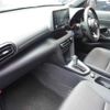 toyota yaris-cross 2023 CFJ1585838 image 9