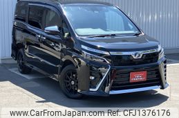 toyota voxy 2019 CFJ1376176