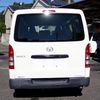 toyota hiace-van 2006 24231601 image 4