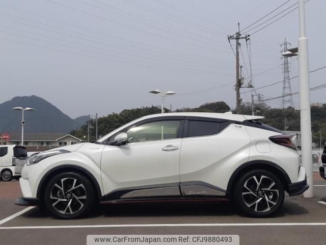 toyota c-hr 2018 quick_quick_DAA-ZYX10_ZYX10-2129232 image 2