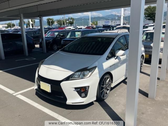 toyota prius 2012 CFJ1616330 image 1