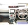 toyota voxy 2012 CFJ1811804 image 6