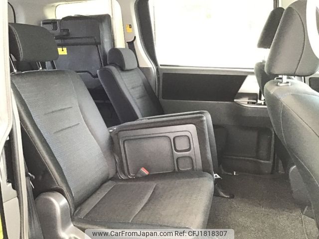 toyota voxy 2009 CFJ1818307 image 2