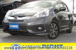 honda fit-shuttle-hybrid 2013 GOO_JP_700040326930240902001