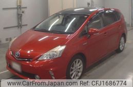 toyota prius-α 2012 CFJ1686774