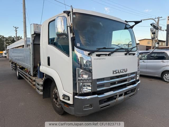 isuzu forward 2013 CFJ1823713 image 2