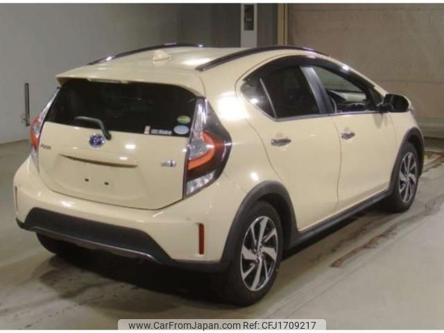 toyota aqua 2020 CFJ1709217 image 2