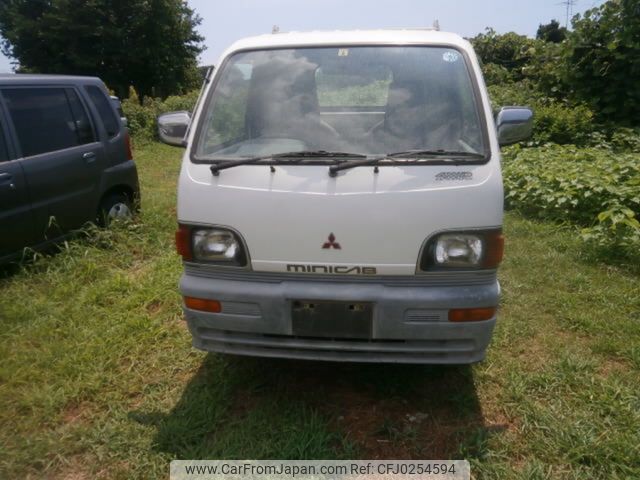 mitsubishi minicab-truck 1996 c131d459421a4532f8c33064cb02c863 image 2