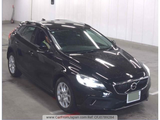 volvo v40 2018 quick_quick_LDA-MD4204T_YV1WZA8RDK2170601 image 1