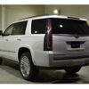 cadillac escalade 2018 CFJ1830901 image 2
