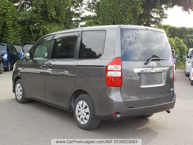 toyota noah 2013 -TOYOTA--Noah DBA-ZRR70G--ZRR70-0577944---TOYOTA--Noah DBA-ZRR70G--ZRR70-0577944- image 2