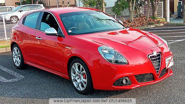 alfa-romeo giulietta 2012 10 image 2