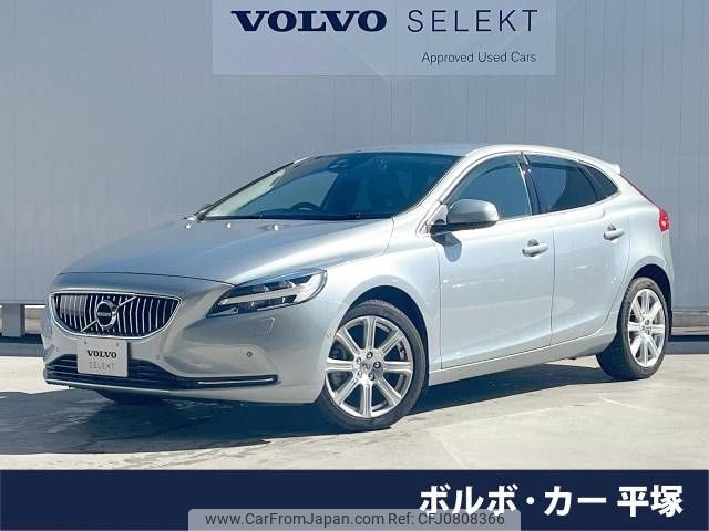 volvo v40 2016 -VOLVO--Volvo V40 DBA-MB4154T--YV1MV2920H2385786---VOLVO--Volvo V40 DBA-MB4154T--YV1MV2920H2385786- image 1