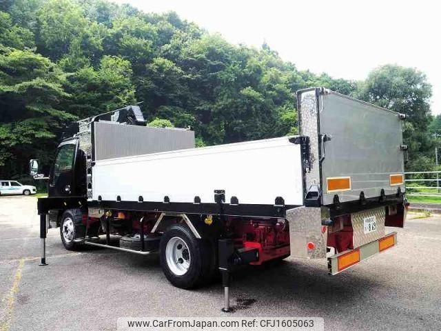isuzu elf-truck 2004 CFJ1605063 image 2