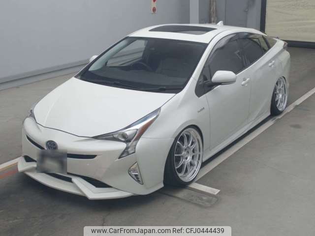 toyota prius 2017 -TOYOTA--Prius DAA-ZVW50--ZVW50-6105138---TOYOTA--Prius DAA-ZVW50--ZVW50-6105138- image 1