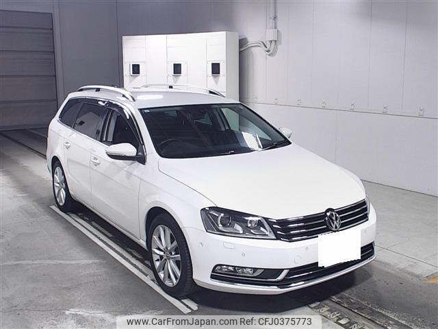 volkswagen passat-variant 2013 -VOLKSWAGEN 【名古屋 333ﾑ5155】--VW Passat Variant 3CCAX-153086---VOLKSWAGEN 【名古屋 333ﾑ5155】--VW Passat Variant 3CCAX-153086- image 1