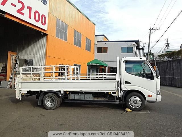 hino dutro 2017 GOO_NET_EXCHANGE_0803382A30240124W001 image 2