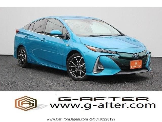 toyota prius-phv 2017 -TOYOTA--Prius PHV DLA-ZVW52--ZVW52-3019675---TOYOTA--Prius PHV DLA-ZVW52--ZVW52-3019675- image 1