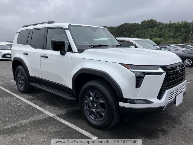lexus gx 2025 CFJ1821940 image 1