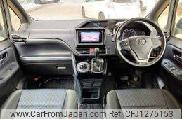 toyota voxy 2016 504928-930768