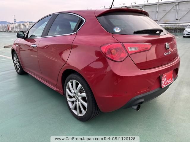 alfa-romeo giulietta 2012 quick_quick_ABA-940141_ZAR94000007163630 image 2