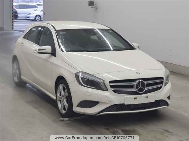 mercedes-benz a-class undefined -MERCEDES-BENZ--Benz A Class 176042-WDD1760422V097581---MERCEDES-BENZ--Benz A Class 176042-WDD1760422V097581- image 1