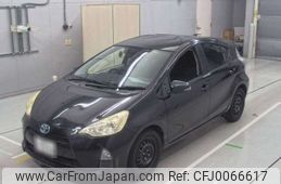 toyota aqua 2012 -TOYOTA 【鈴鹿 500ｿ7090】--AQUA DAA-NHP10--NHP10-2040978---TOYOTA 【鈴鹿 500ｿ7090】--AQUA DAA-NHP10--NHP10-2040978-