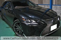 lexus ls 2017 CFJ9844525